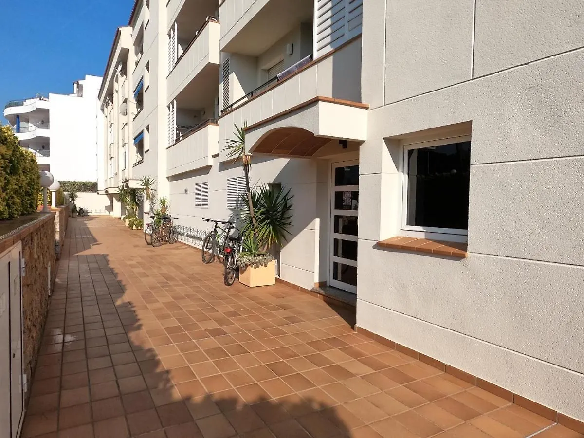 Apartment Apartaments Club Nautic Terral L'Escala Spain