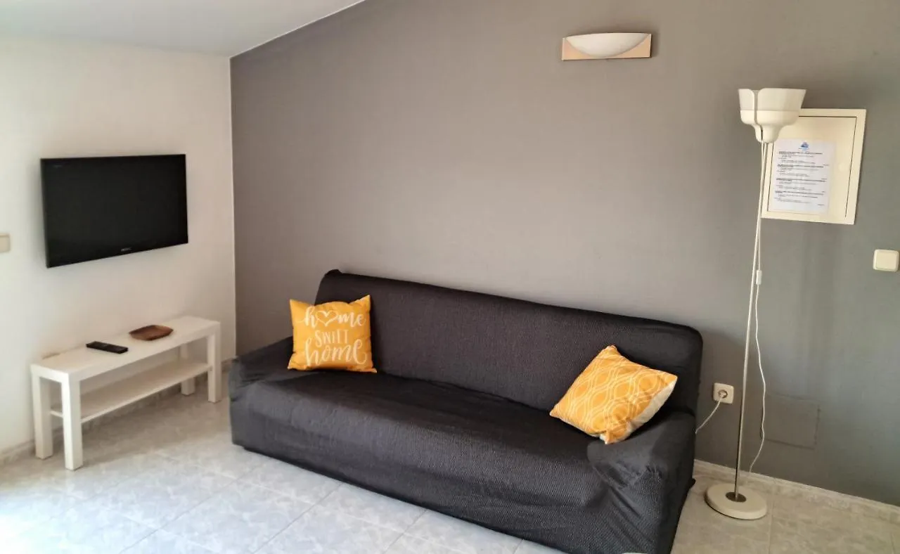 Apartaments Club Nautic Terral L'Escala 0*,  Spain